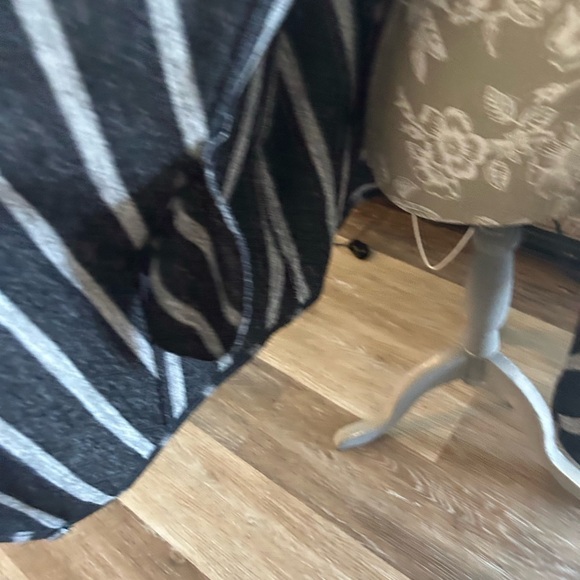 Knox Rose, large oversized long line, open front cardigan - Picture 11 of 11